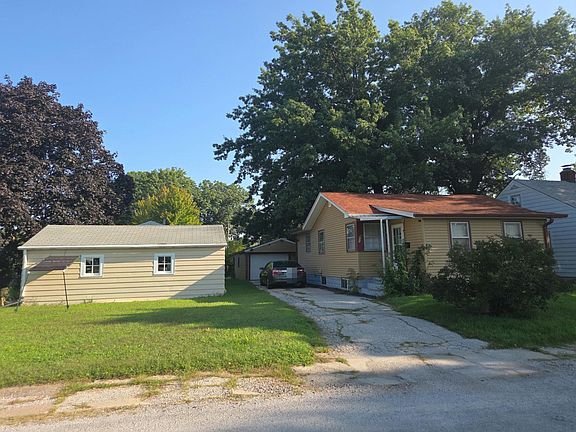 3rd image of 805 22nd Ave