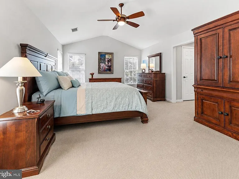 8147 Cancun Ct — Photo 25