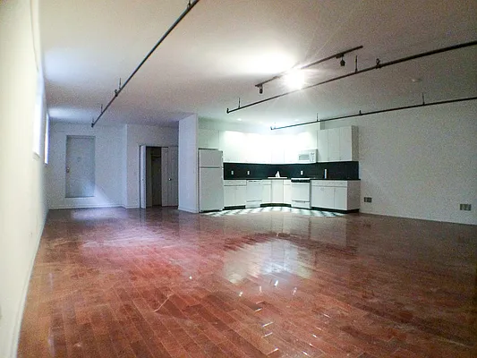 Rented by Francine Realty | media 7