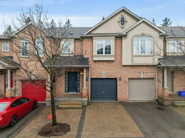 71 Puccini Dr #26, Richmond Hill, ON L4E 4X8