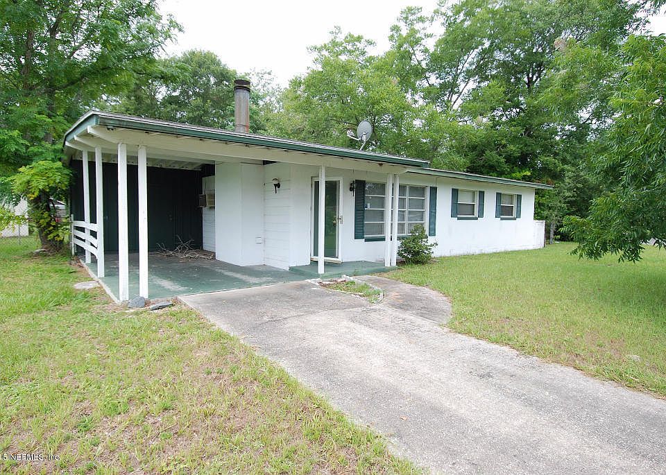 1st image of 1706 Latour Pl