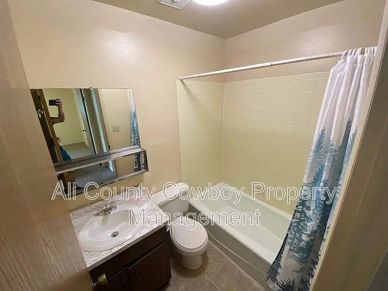 1314 Gibbon St #E13 — Photo 8