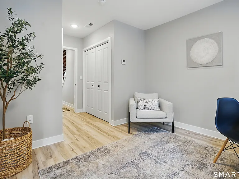 409 Prospect Ave #4 — Photo 17