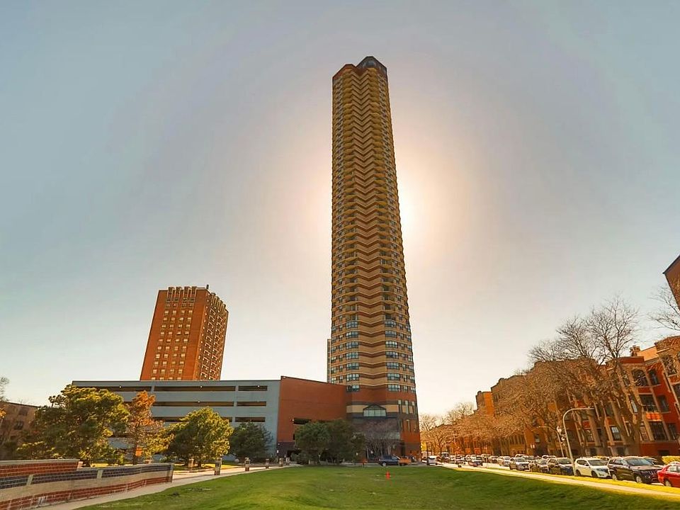 1st image of 3660 N Lake Shore Dr APT 805