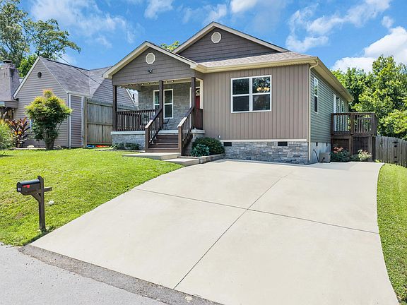2nd image of 719 Hargraves Ave