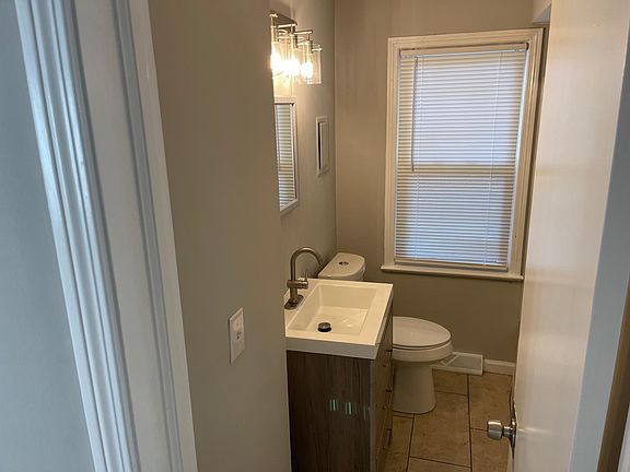 4th image of 4377 Norma Dr