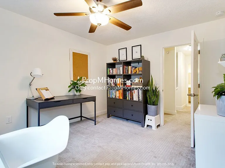 605 SW Arboretum Cir — Photo 34