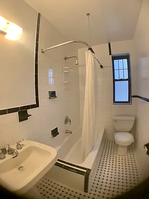 Rented by Bond New York | media 9