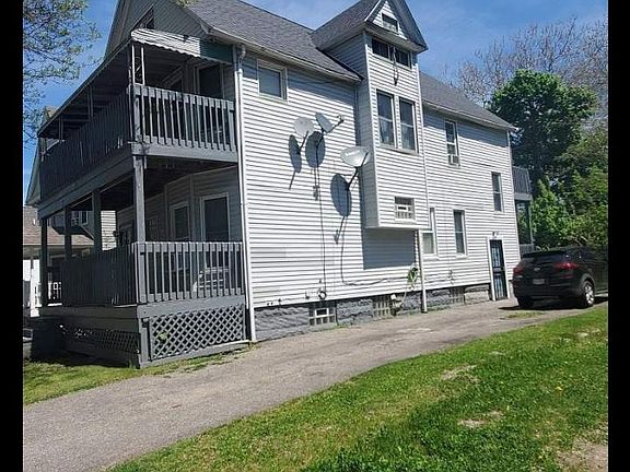 2nd image of 1463 E 110th St Floor 1