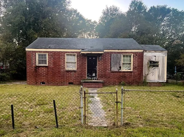 917 Brooks Rd, Columbus, GA 31903