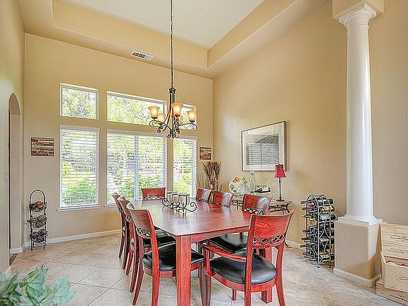 5th image of 217 Luna Cir