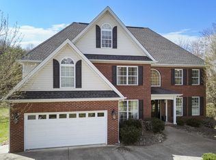 1013 Hickory View Dr, Morristown, TN 37814