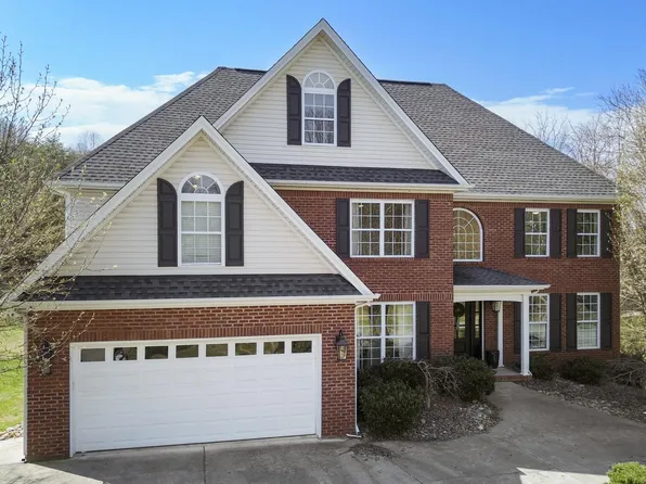 1013 Hickory View Dr, Morristown, TN 37814