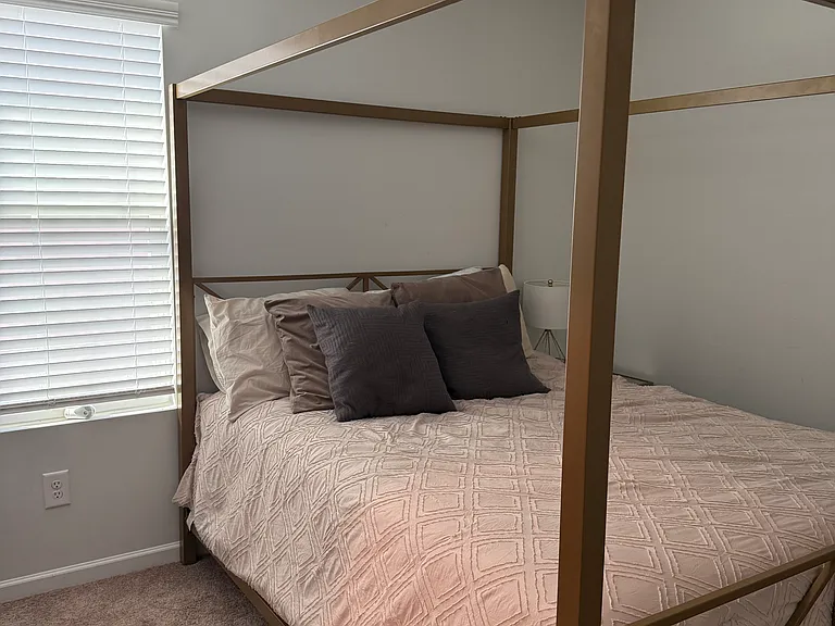 1070 Matchingham Dr — Photo 7
