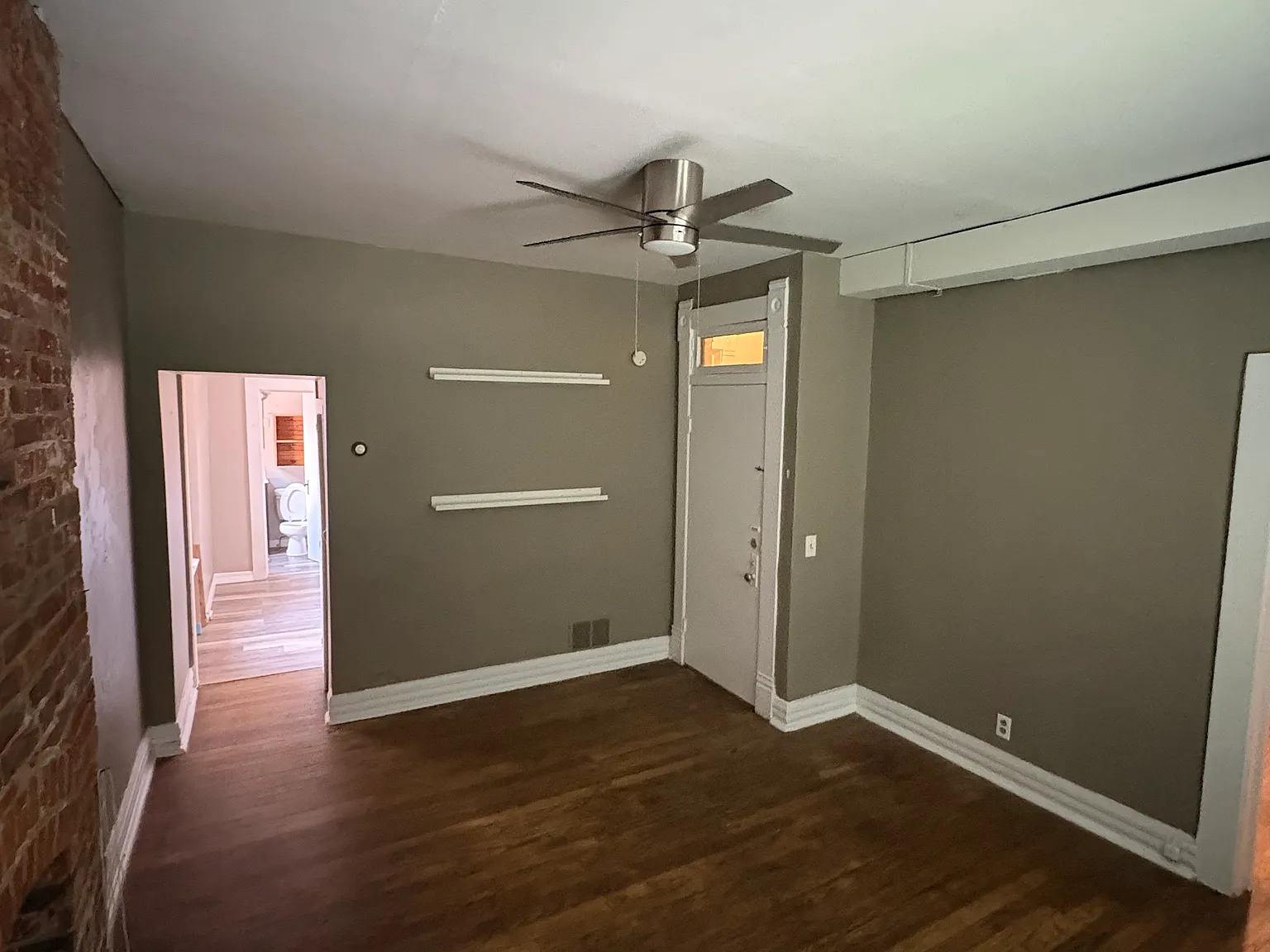 1 bed, 600 sqft, $1,000 — Photo 2