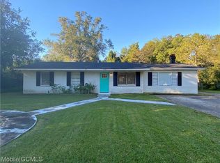 550 McBride Cir N, Axis, AL 36505