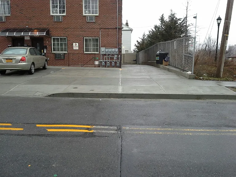 3410 Wickham Ave #1 — Photo 11