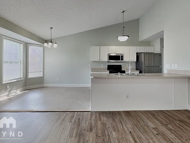 54 Pedernales Dr — Photo 4