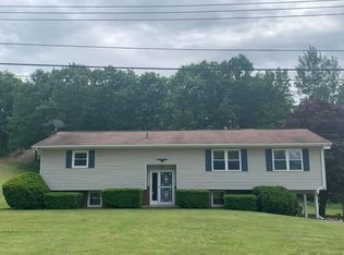 15 Albert Dr, Troy, NY 12182