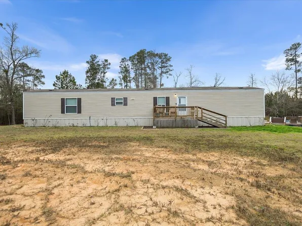 732 County Road 307, De Berry, TX 75639