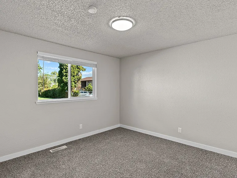 Twenty Westgate Apartments — Photo 8