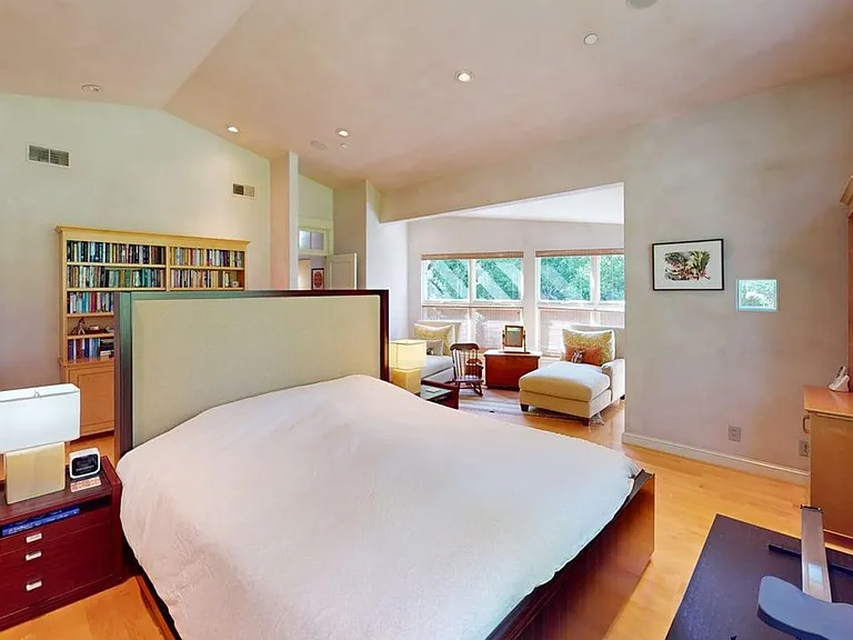 76 Tamalpais Ave — Photo 22