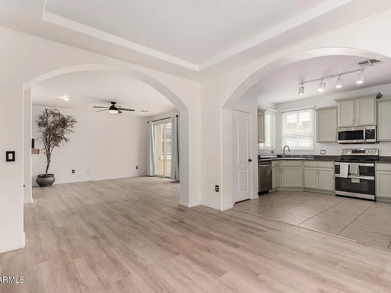 1162 S Agnes Ln — Photo 6