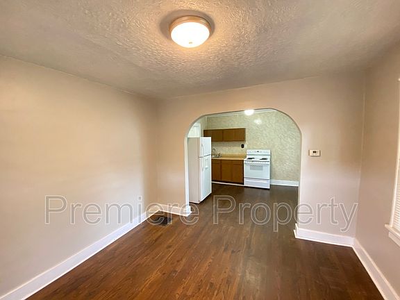 2nd image of 801 S Cedar Ave Unit 801