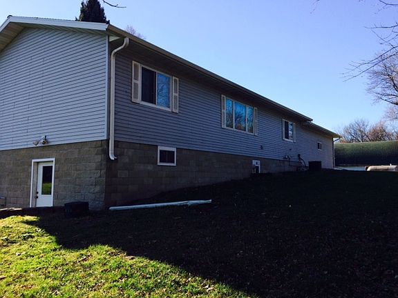 3rd image of 1319 550th St