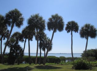 115 Twin Rivers Dr, Merritt Island, FL 32952