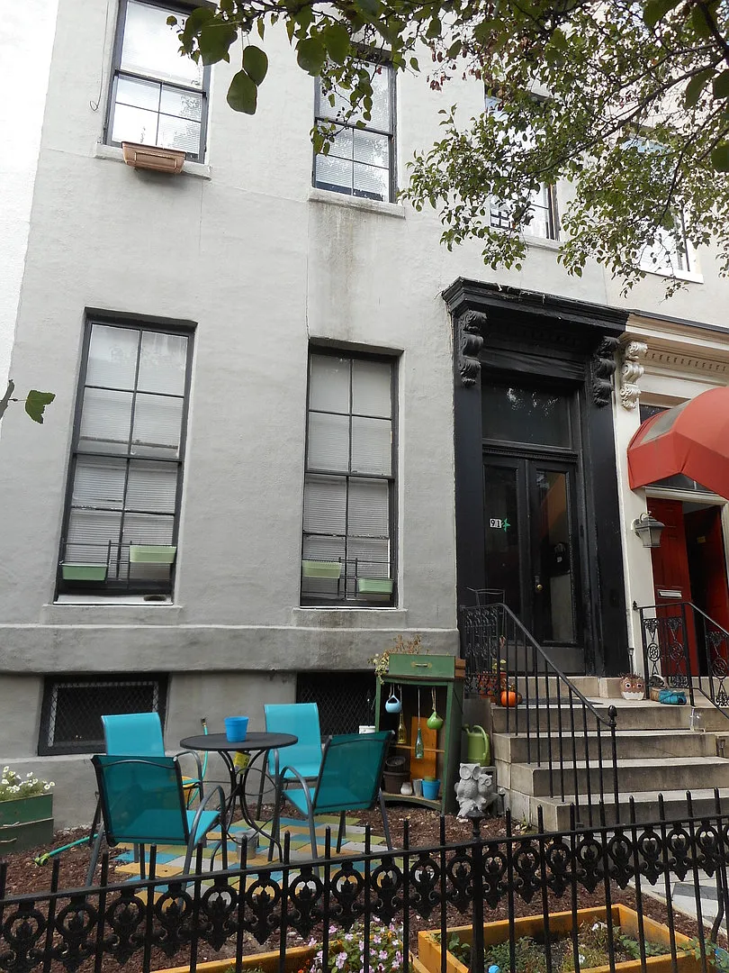 912 Saint Paul St. — Photo 1
