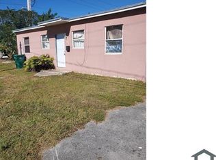 588 NW 12th St, Florida City, FL 33034