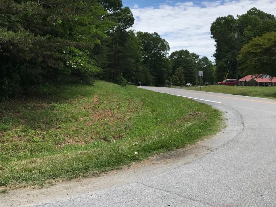 2nd image of Lamont Dr