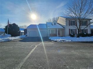 324 Kings Lndg, Windsor, CT 06095