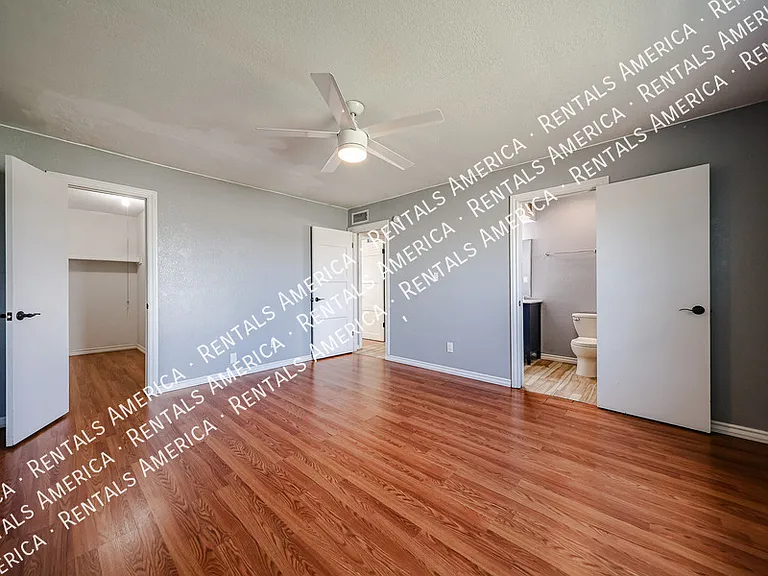 15851 N 23rd St — Photo 19