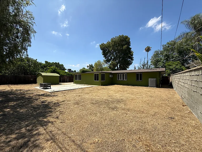 19516 Ingomar St — Photo 38