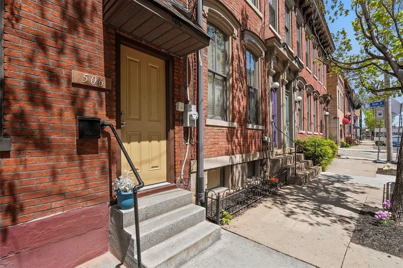 2 bed, 1134 sqft, $1,725 — Photo 1