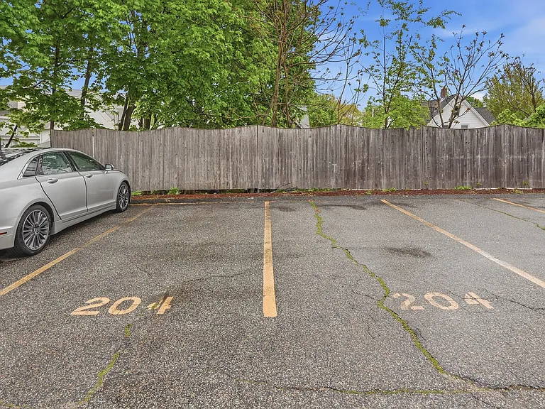 51 Alvarado Ave #204 — Photo 16