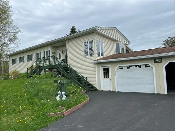 10993 Davis Rd, West Winfield, NY 13491