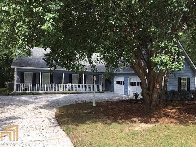 1st image of 560 Fawn Ln