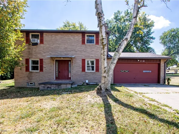 207 Valley View Dr, Wooster, OH 44691