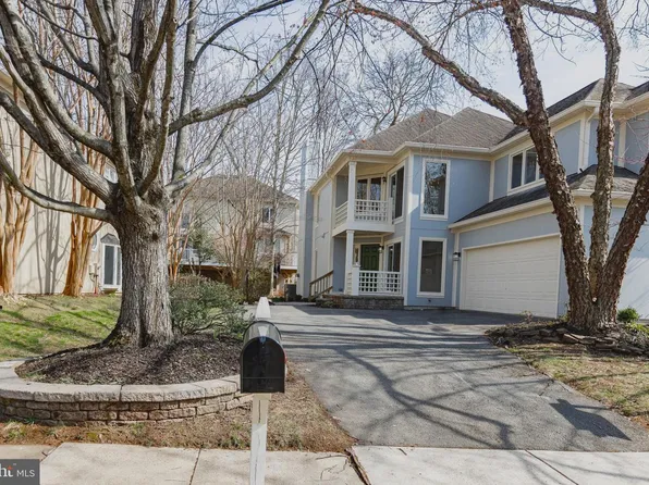 20818 Blossom Landing Way, Sterling, VA 20165