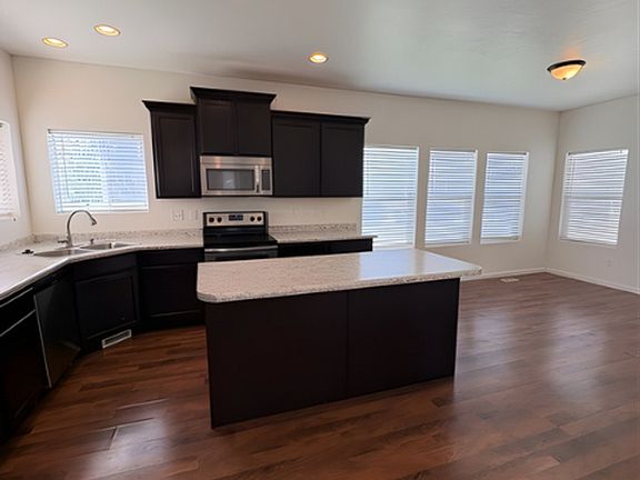 4th image of 5384 W Alder View Ct