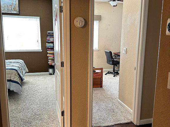 4th image of 416 Lone Spur Dr