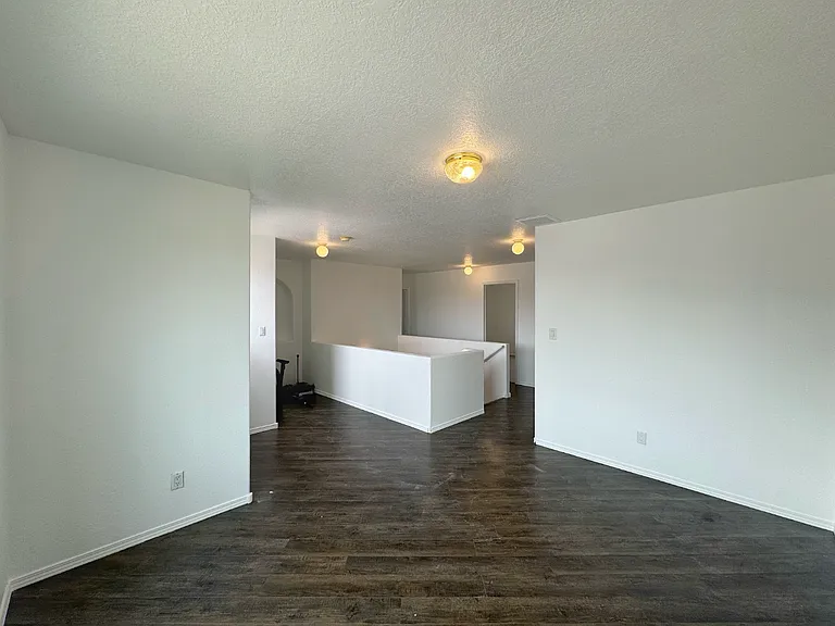 7701 Banyon Ave NW — Photo 16