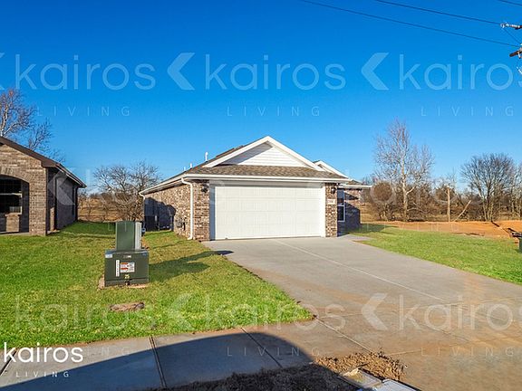 2nd image of 516 NW 62nd Ave