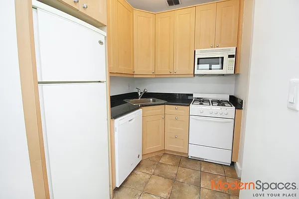 Rented by Modern Spaces | media 30