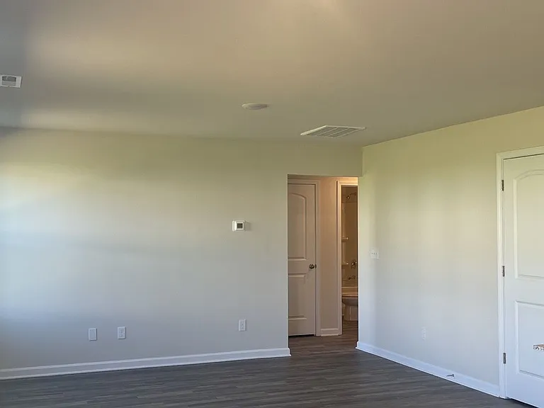 430 Winsely Ln — Photo 6