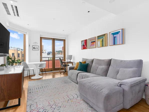 529 Park Place image 1 of 5