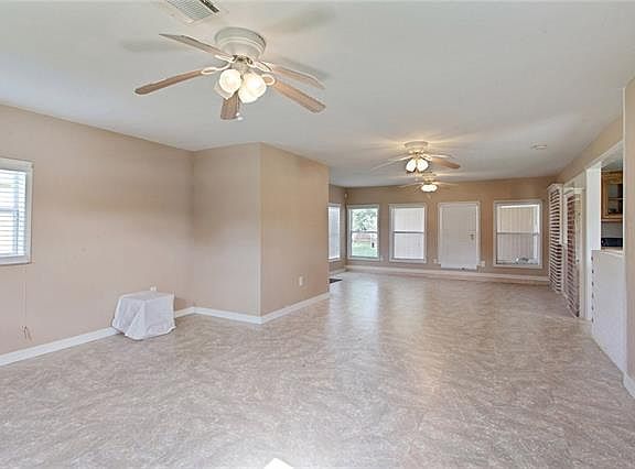 4th image of 6129 Dorothea St